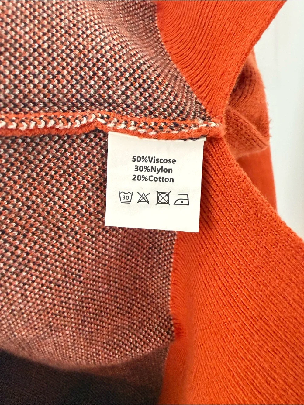 Source Unknown Orange Crewneck Sweater with Black-and-White Tiger Motif